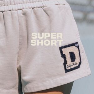 Daily Drills Women's Athletic Cream Shorts